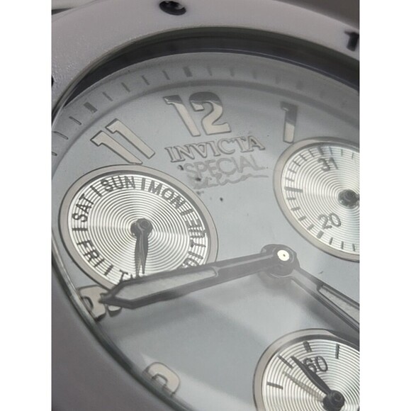 Invicta Couture Angel White Silicone Multifunction Watch 40mm Quartz New Battery - Picture 5 of 11